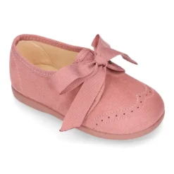 Zapatito tipo Blucher niños con lazos y picados en Serratex.