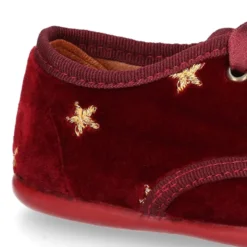 Zapatito tipo Blucher niños en terciopelo con ESTRELLAS bordadas.