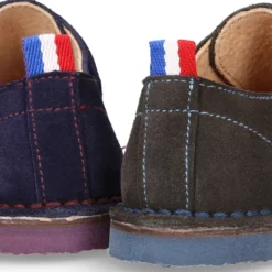 Zapatito tipo BLUCHER niño sin cordones en piel serraje.