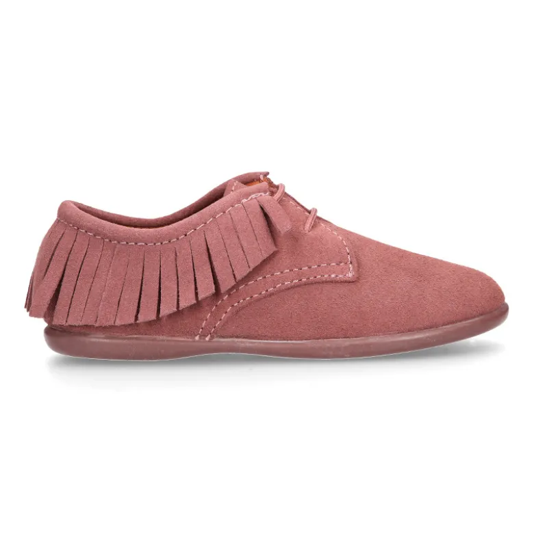 Zapatito tipo Blucher Niños y Niñas con flecos y cordones en piel serraje.