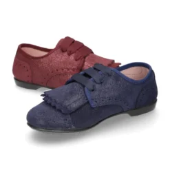 Zapato clásico tipo Blucher con FLECOS en piel serraje metalizado.