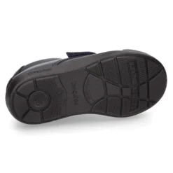 Zapato colegial niño OKAA tipo Blucher sin cordones y puntera reforzada en piel lavable.