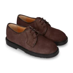 Zapato colegial Niño tipo Blucher con cordones en piel lisa Serraje.