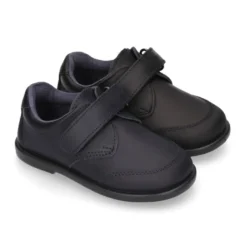 Zapato colegial tipo Blucher sin cordones y con puntera en piel lavable para peques.