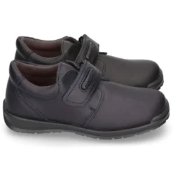 Zapato colegio tipo Blucher sin cordones en piel lavable.