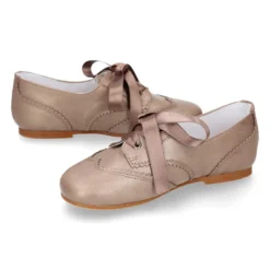 Zapato Niña tipo Blucher estilizado en piel LAMINADA COBRE.