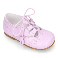 Zapato niño INGLES con cordones y borlas en piel napa LILA.