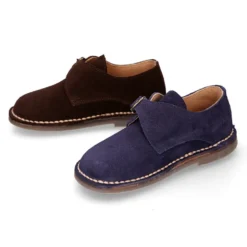 Zapato Niño tipo Blucher con hebilla en piel Serraje.