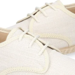 Zapato tipo bamba en lino beige con cordones y suela alpargata