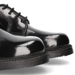Zapato tipo blucher con cordones en piel antik