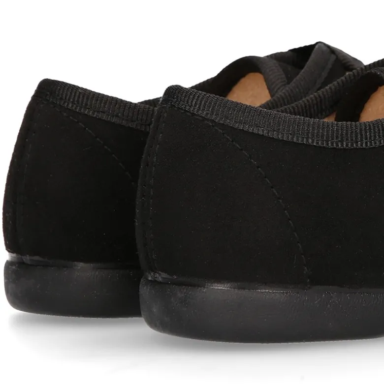 Zapato tipo BLUCHER niños en Serratex NEGRO con picados.